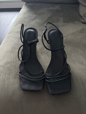 Marc Fisher Black Strappy Square-Toe Sandal Kitten Heel, Size 7.5